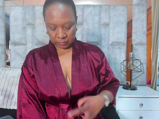 SharonNoa live cam on BongaCams