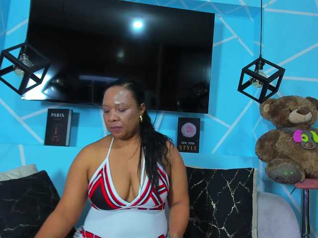 SharonNoa live cam on BongaCams