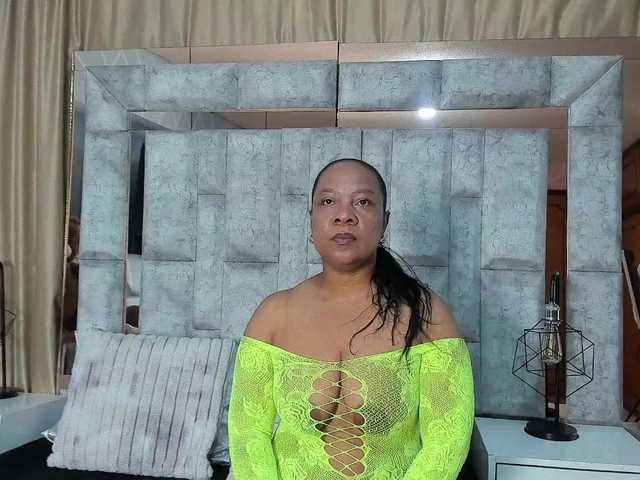 SharonNoa live cam on BongaCams