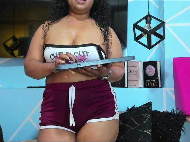 SharonNoa live cam on BongaCams