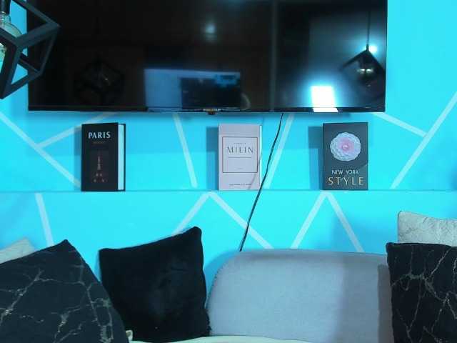 SharonNoa live cam on UnifiedCams