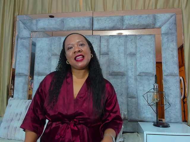 SharonNoa live cam on BongaCams