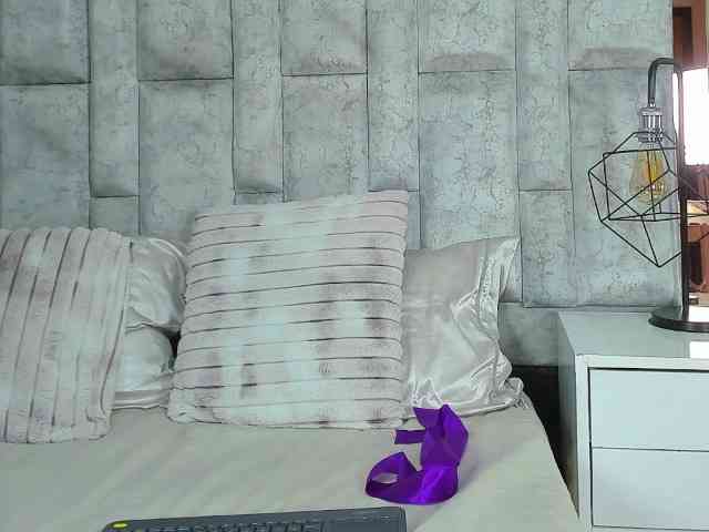 SharonNoa webcam