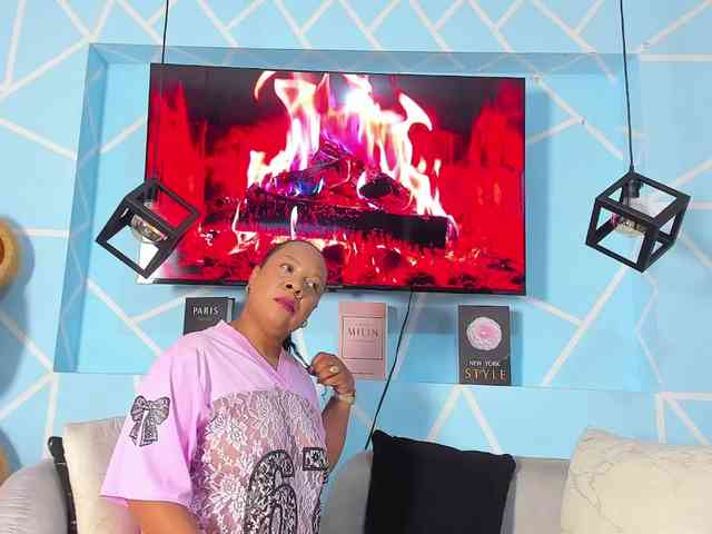 SharonNoa webcam