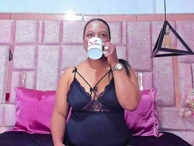 SharonNoa webcam