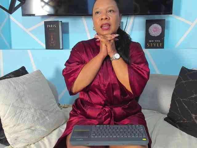 SharonNoa webcam