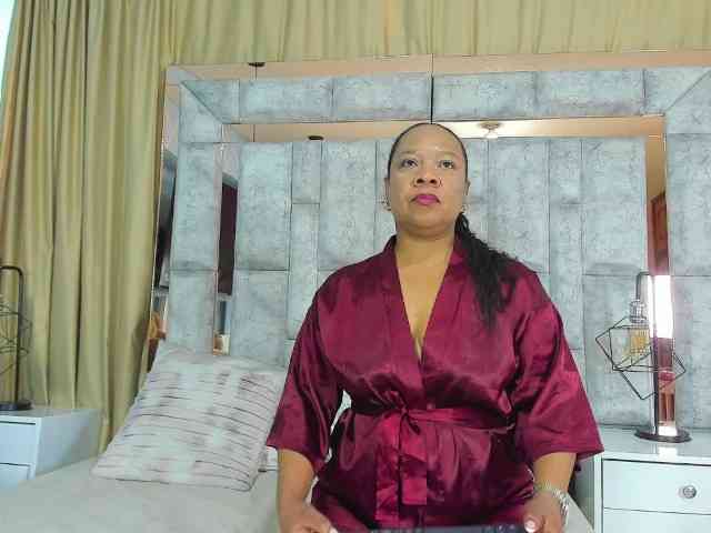 SharonNoa webcam