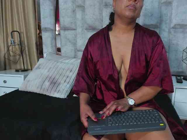 SharonNoa webcam