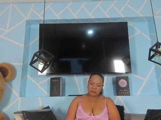 SharonNoa webcam