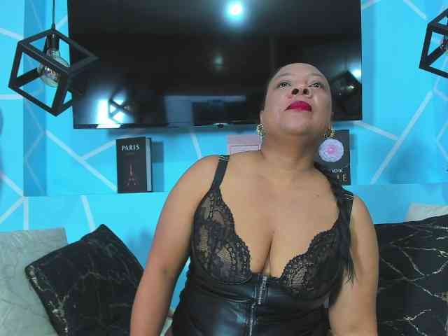 SharonNoa webcam