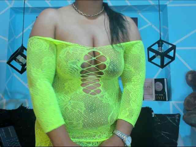 SharonNoa webcam