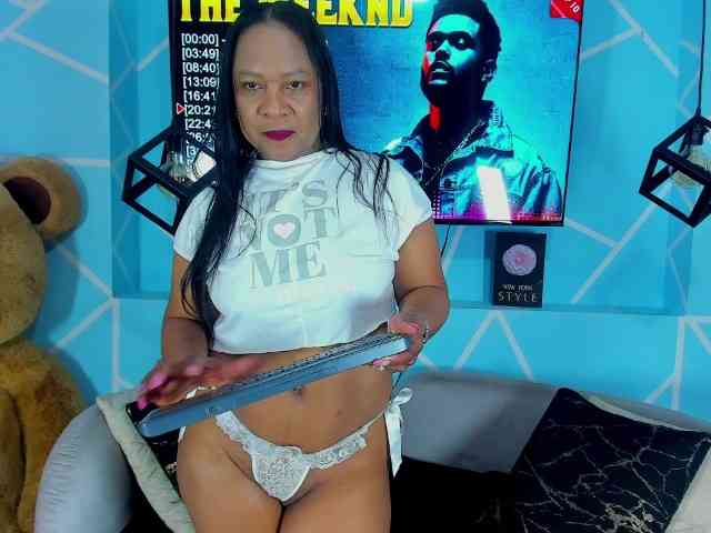 SharonNoa webcam