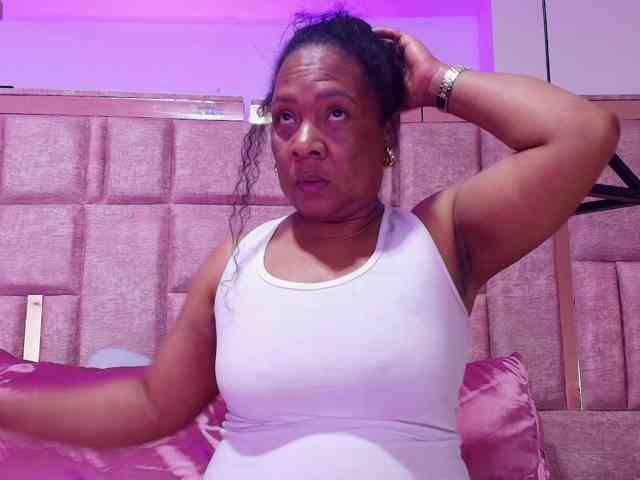 SharonNoa webcam