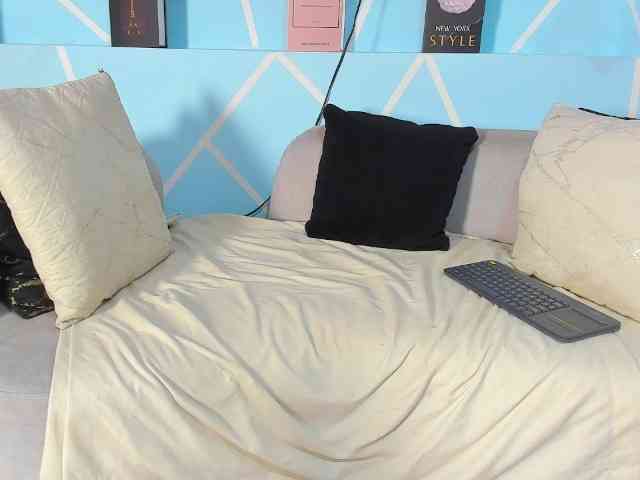 SharonNoa webcam