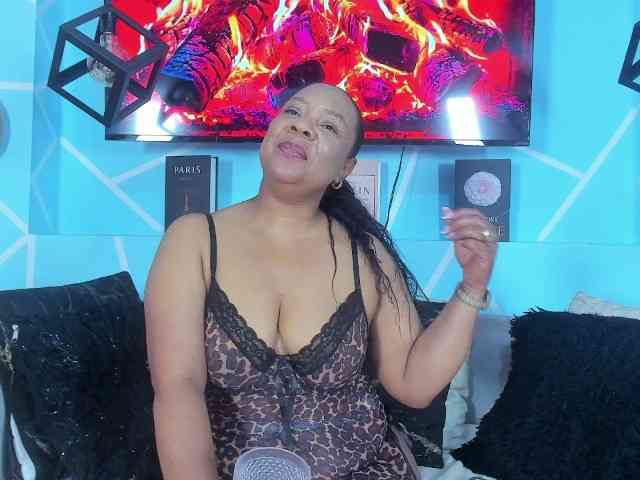 SharonNoa webcam