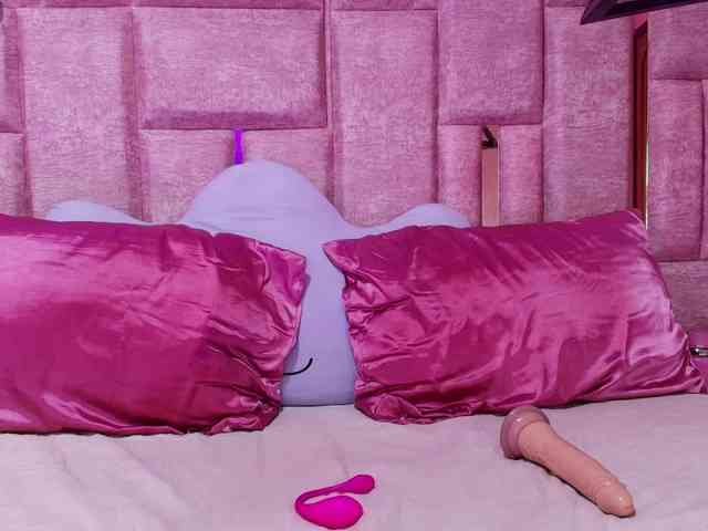 SharonNoa webcam