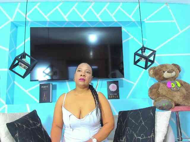 SharonNoa webcam