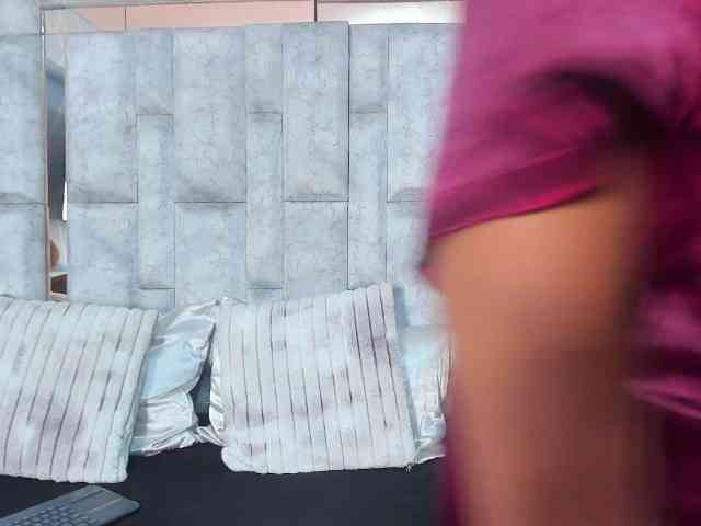SharonNoa webcam