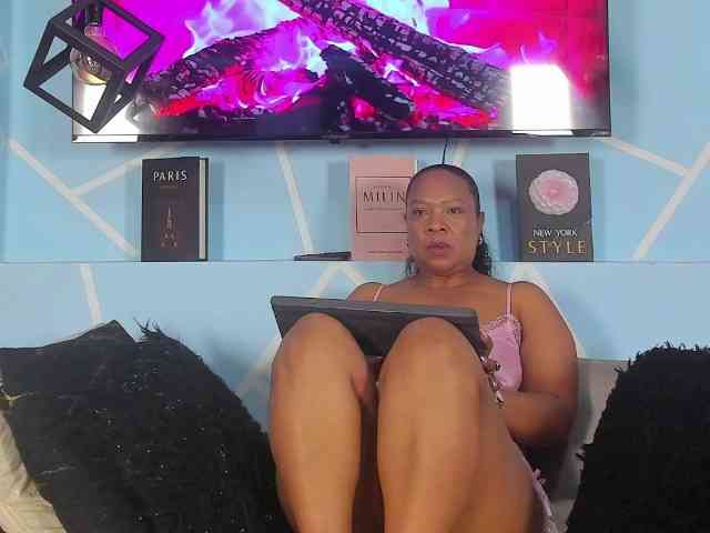 SharonNoa webcam