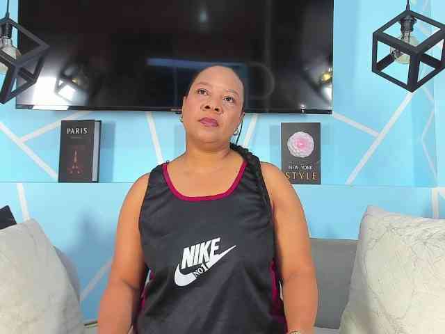 SharonNoa webcam