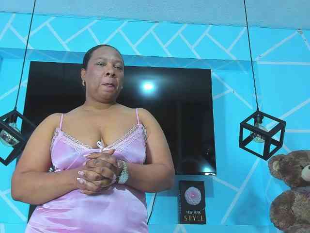 SharonNoa webcam