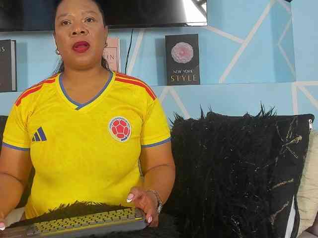 SharonNoa webcam