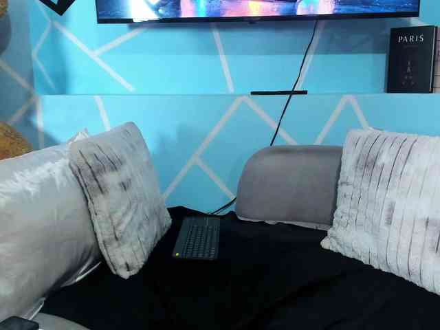 SharonNoa webcam