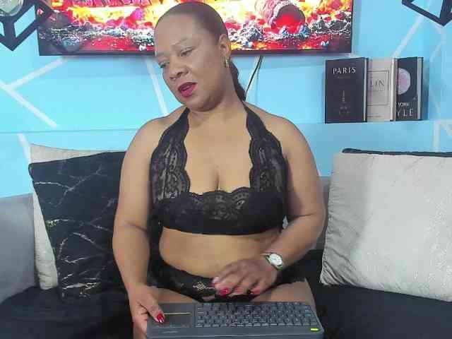 SharonNoa webcam