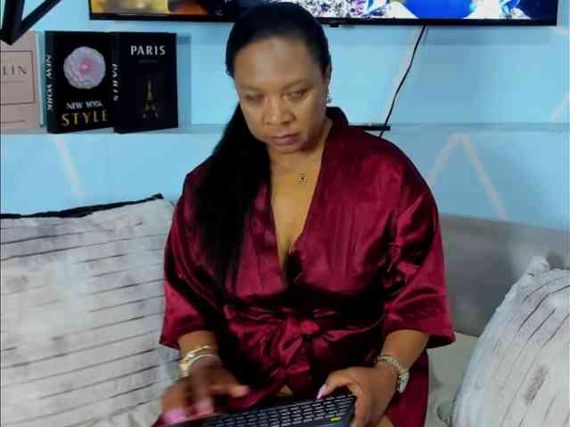 SharonNoa webcam