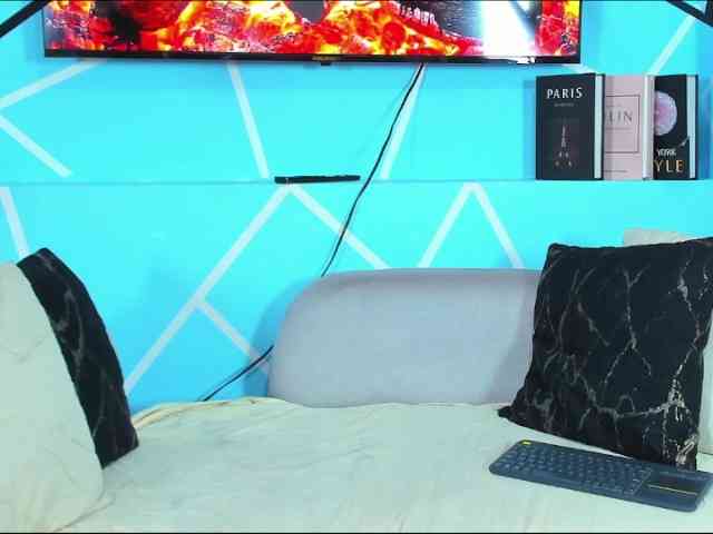 SharonNoa webcam