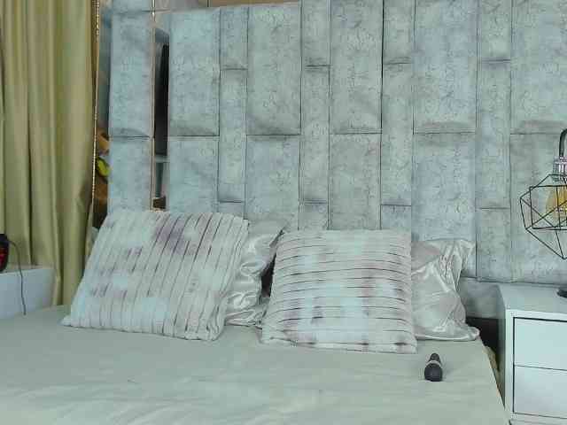 SharonNoa webcam