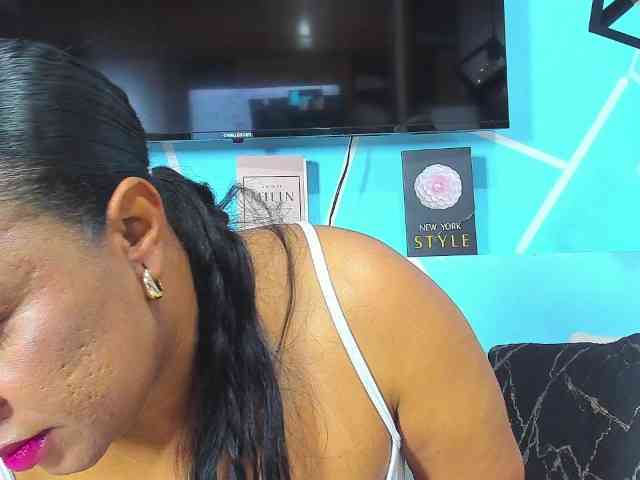 SharonNoa webcam