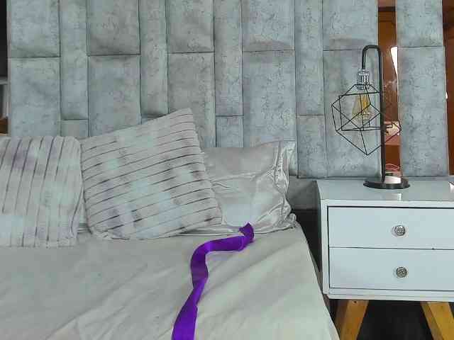SharonNoa webcam
