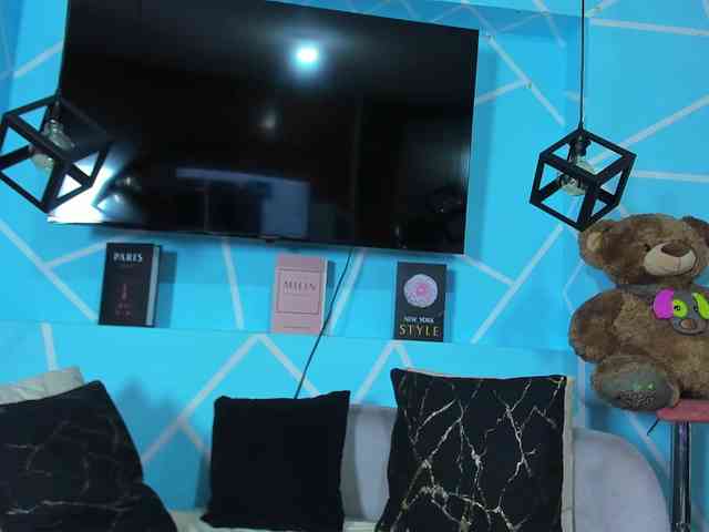 SharonNoa webcam