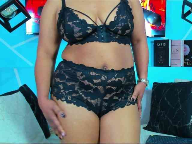 SharonNoa webcam
