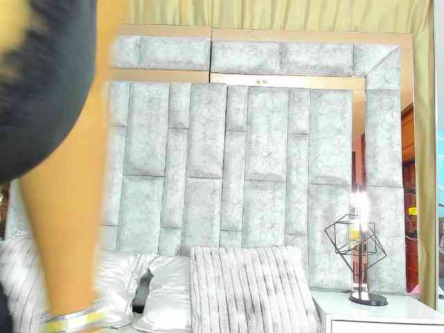 SharonNoa webcam