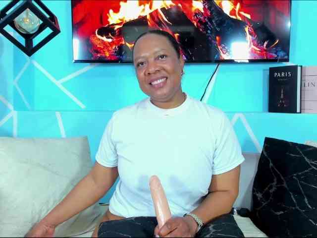 SharonNoa webcam