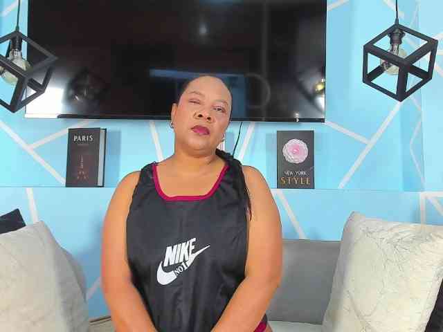 SharonNoa webcam