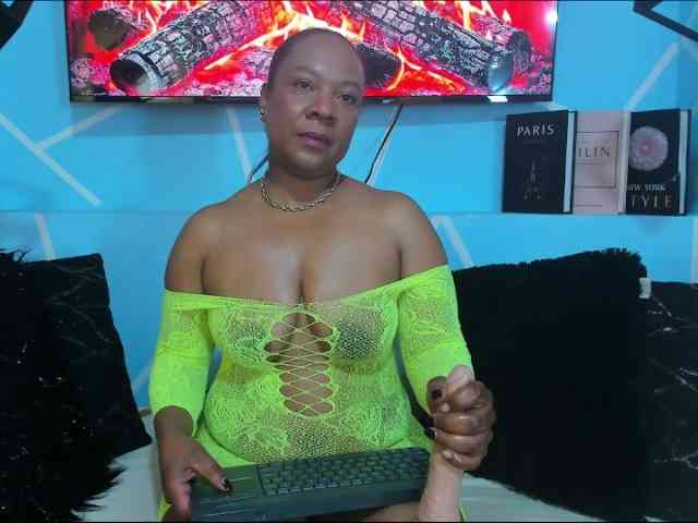 SharonNoa webcam