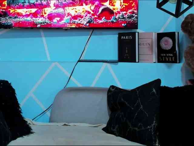 SharonNoa webcam
