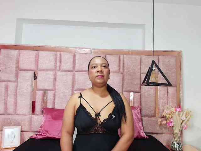 SharonNoa webcam