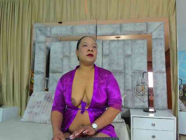SharonNoa webcam