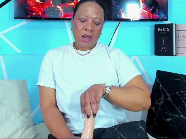 SharonNoa webcam