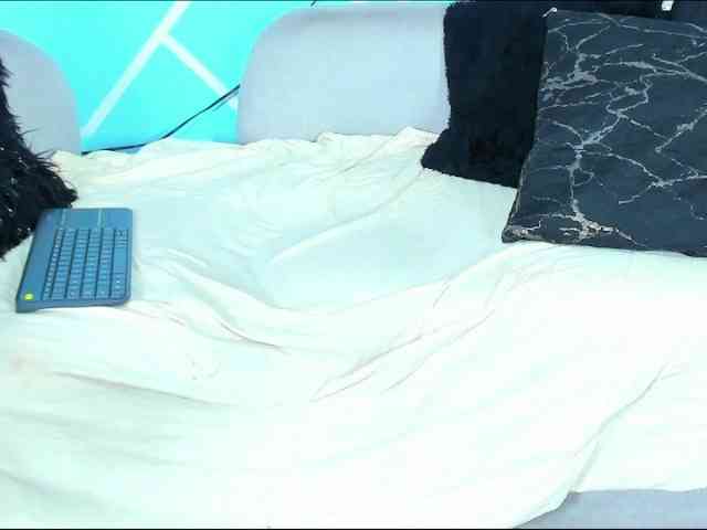 SharonNoa webcam