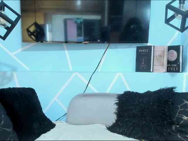SharonNoa webcam
