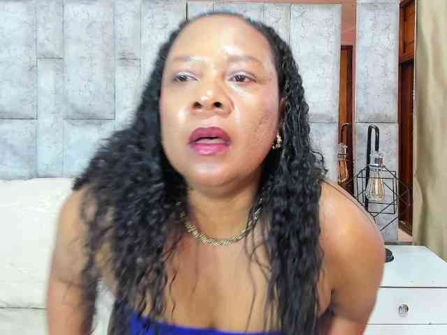 SharonNoa webcam