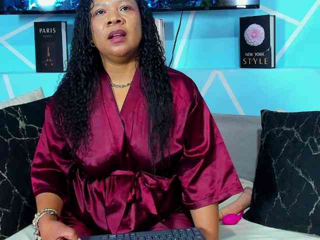 SharonNoa webcam