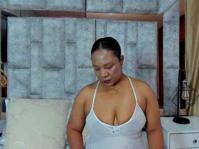 SharonNoa webcam