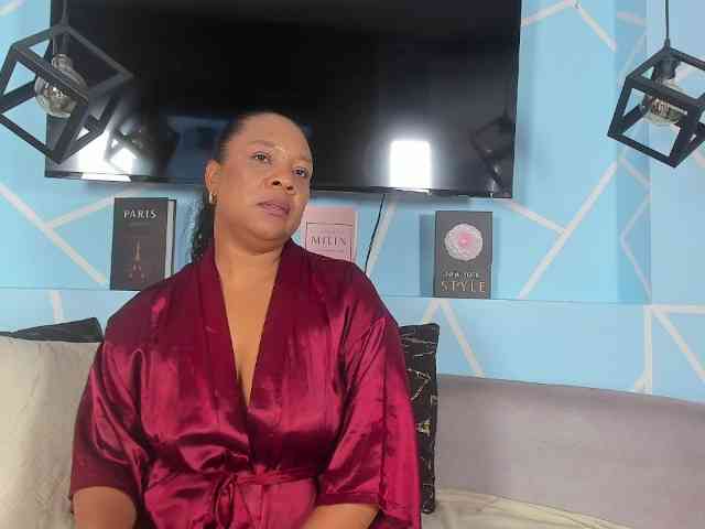 SharonNoa webcam