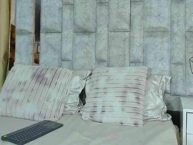 SharonNoa webcam